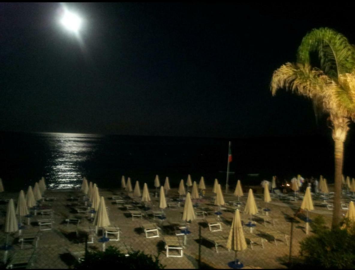 Villa Lucia With Salt Pool Fontane Bianche Bagian luar foto