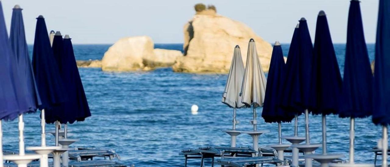 Villa Lucia With Salt Pool Fontane Bianche Bagian luar foto